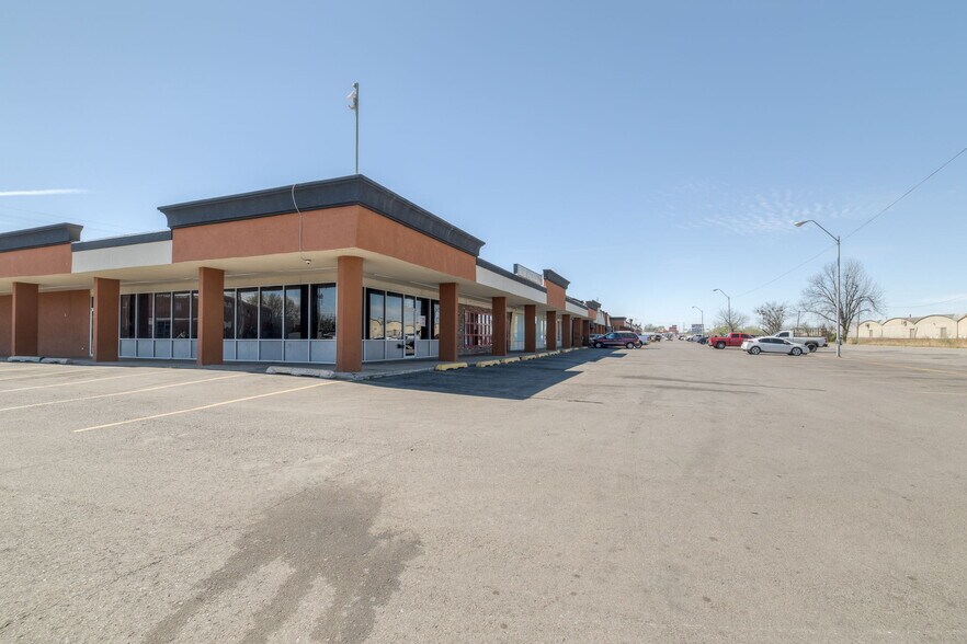 Primary Photo Of 3500-3534 S Newcastle Rd, Oklahoma City Storefront For Lease