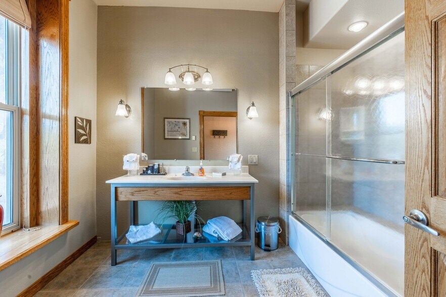 More Photos Of 140 S Chicago St, Hot Springs Storefront Retail Residential For Sale