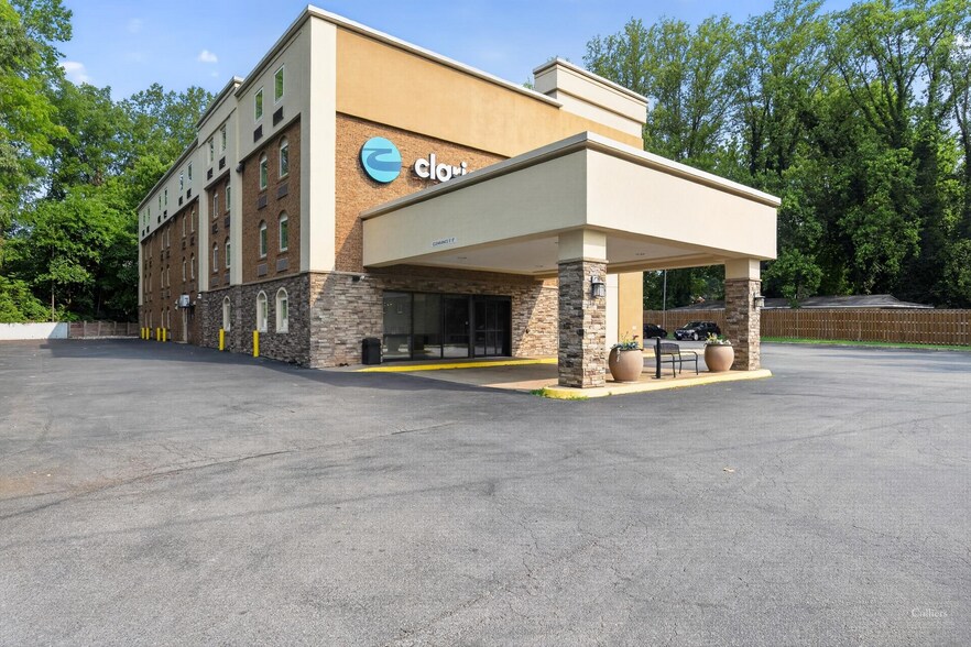More Photos Of 1803 Emmet St N, Charlottesville Hotel For Sale