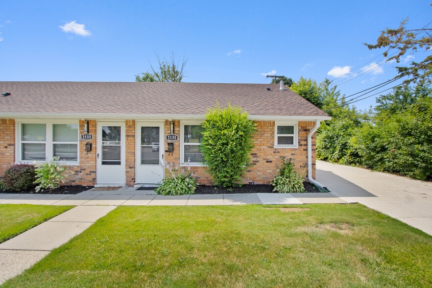 More Photos Of 4125 Woodland Ave, Royal Oak Apartments For Sale