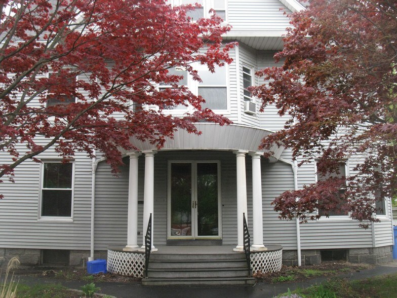 More Photos Of 215 Coram Ave, Shelton Office For Lease