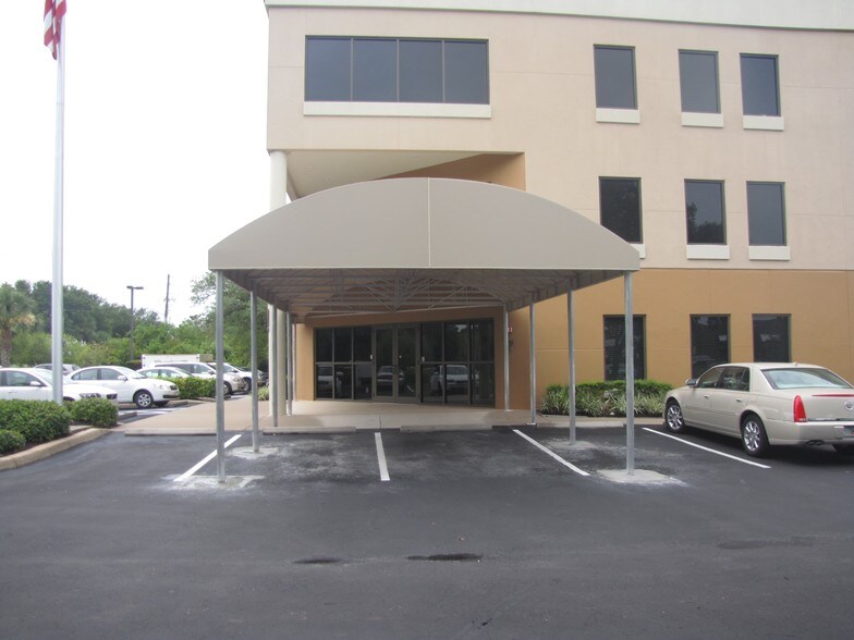 More Photos Of 435 Commercial Ct, Venice Medical For Lease