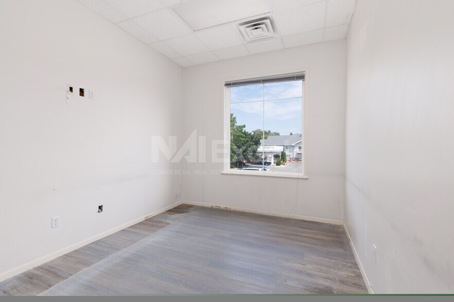 More Photos Of 11639 S 700 E, Draper Office For Lease