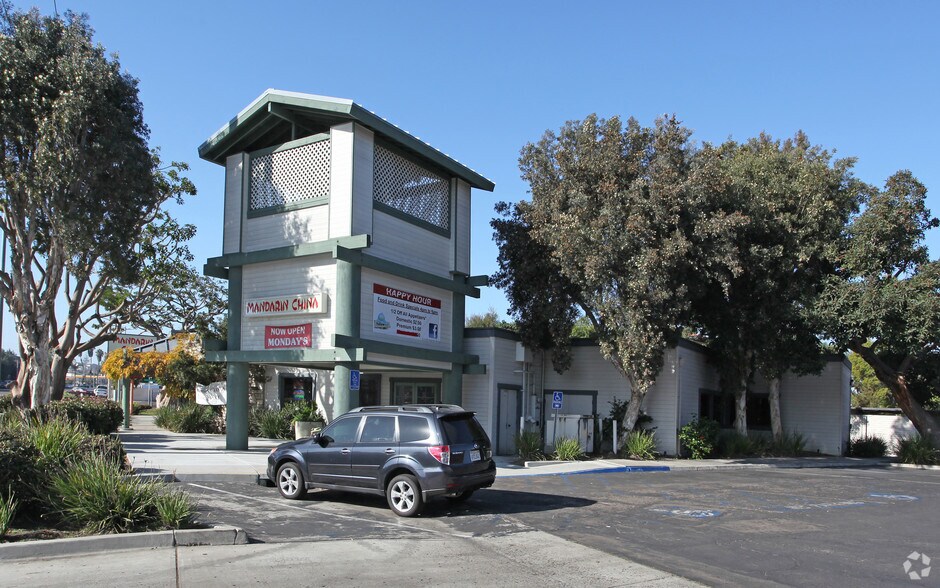 More Photos Of 3920-4110 W Point Loma, San Diego Unknown For Lease