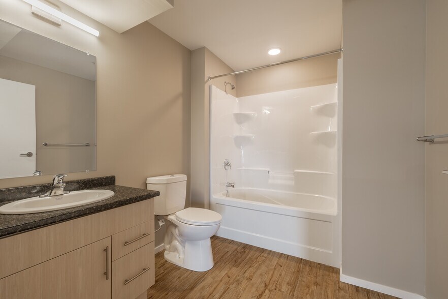 More Photos Of 1070 Noëlla Leclair Way, Ottawa Apartments For Lease