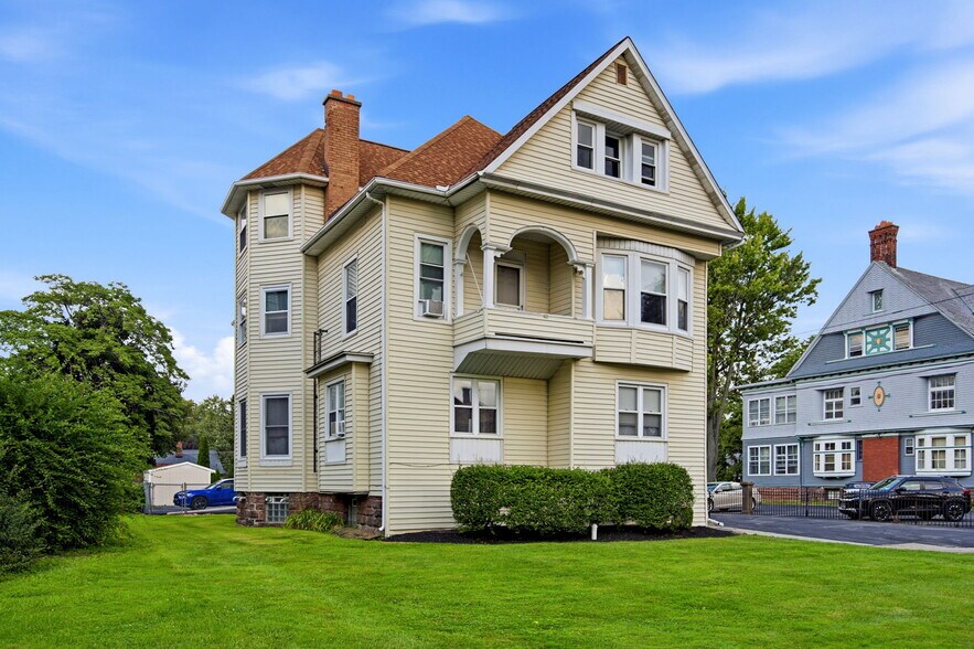More Photos Of 366 Goundry St, North Tonawanda Multifamily For Sale