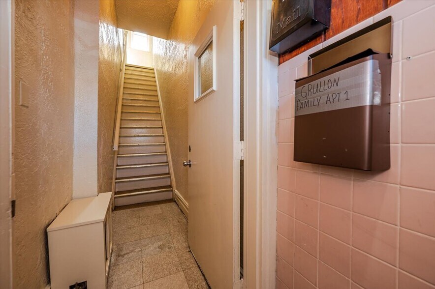 More Photos Of 2918 Bruckner Blvd, Bronx Bar For Sale