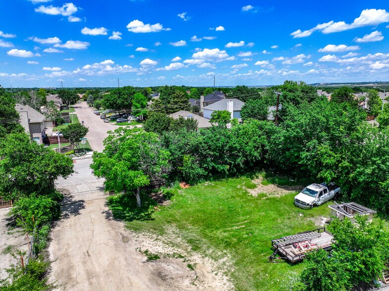 More Photos Of 1013 Fish Creek Rd, Grand Prairie Land For Sale