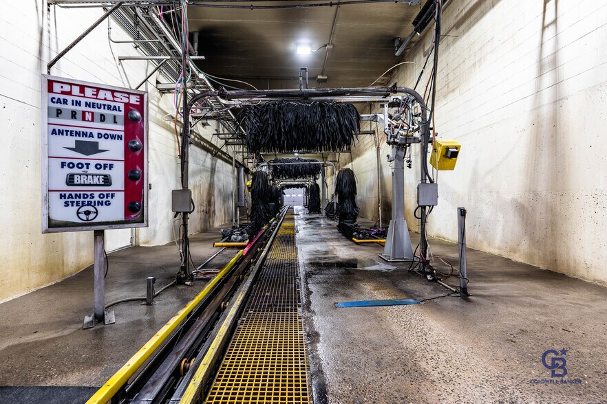 More Photos Of 3311 N Belt Hwy, Saint Joseph Carwash For Sale