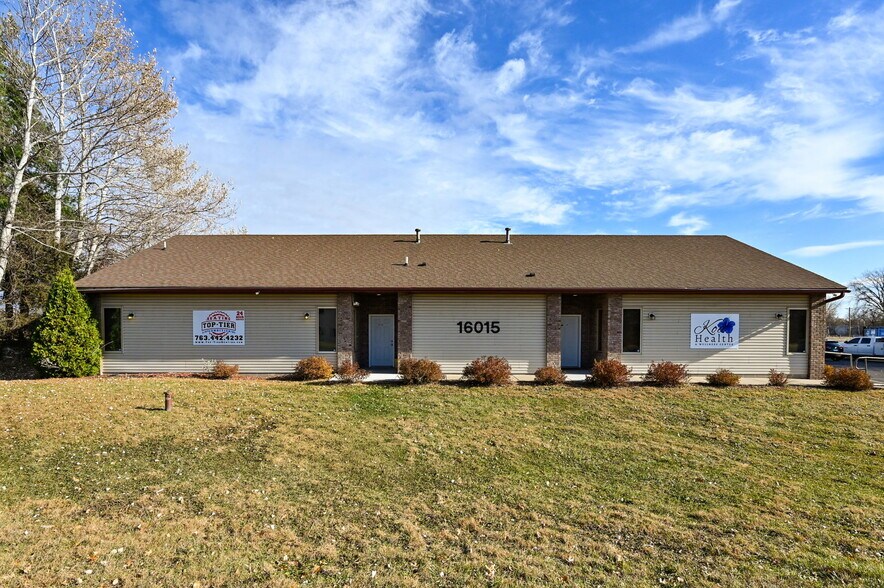 More Photos Of 16015 NE Central Ave, Ham Lake Office For Sale