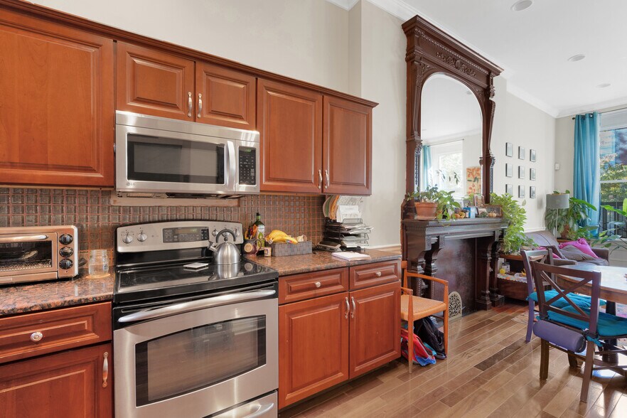 More Photos Of 1937 Spring Garden St, Philadelphia Apartments For Sale