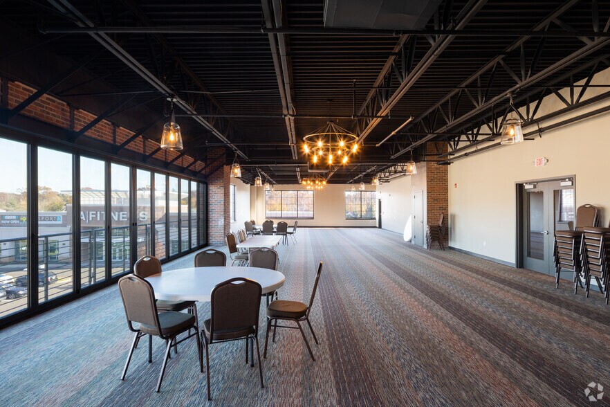 More Photos Of 361 Highland Ave, Glenside Office For Sale