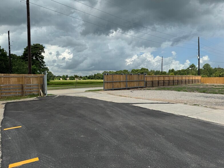 More Photos Of 18330 Mueschke Rd, Cypress Distribution For Sale