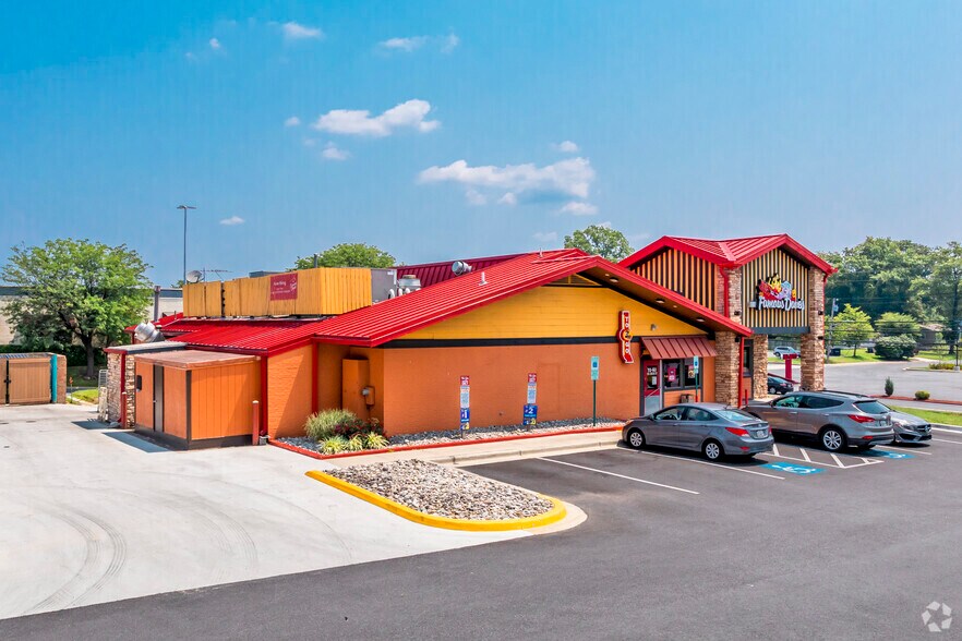 More Photos Of 14050-14368 Baltimore Ave, Laurel Unknown For Lease