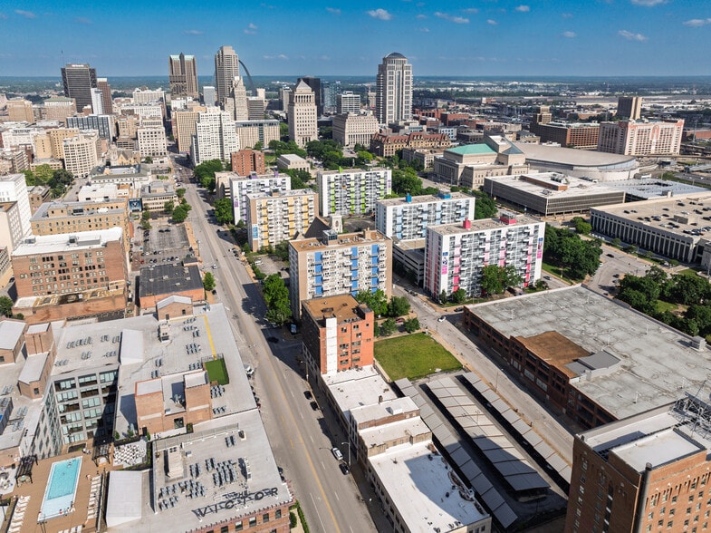 More Photos Of 1700 Olive St, Saint Louis Office For Sale