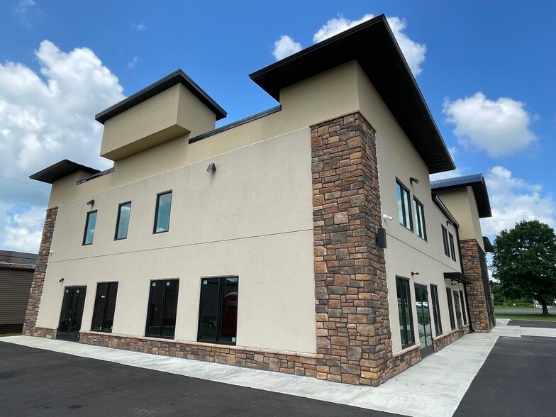 More Photos Of 11701 Central Ave, Waldorf Unknown For Lease