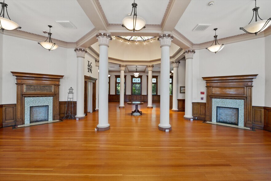 More Photos Of 909 Jefferson St, Red Bluff Specialty For Sale