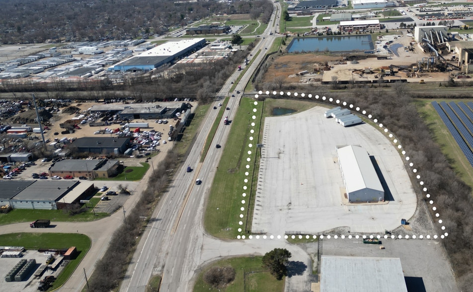 More Photos Of 3510 Sam Jones Expy, Indianapolis Truck Terminal For Lease