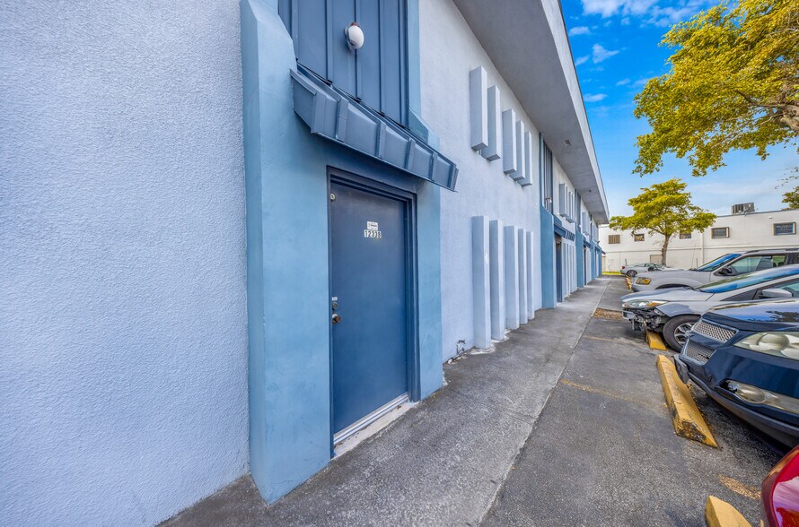 More Photos Of 12300-12316 SW 131st Ave, Miami Warehouse For Lease