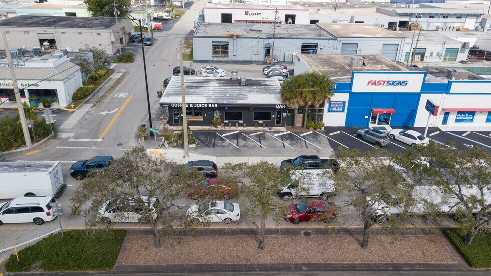 More Photos Of 201-205 NE 31st St, Oakland Park Restaurant For Lease