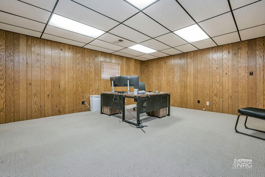 More Photos Of 1321 14th Ave, Perryton Industrial For Sale