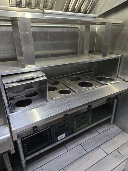 More Photos Of 301 W Main St, Avondale Restaurant For Lease