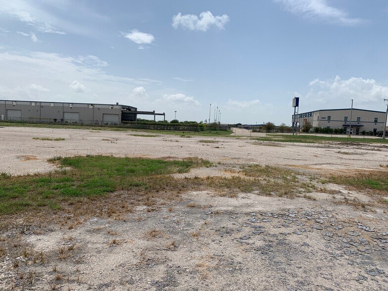 More Photos Of 901 Fesco Dr, Alice Industrial For Sale