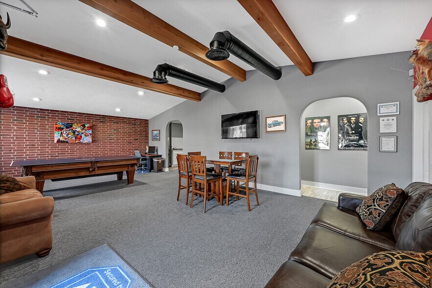 More Photos Of 602 Spencer Hwy, South Houston Medical For Sale