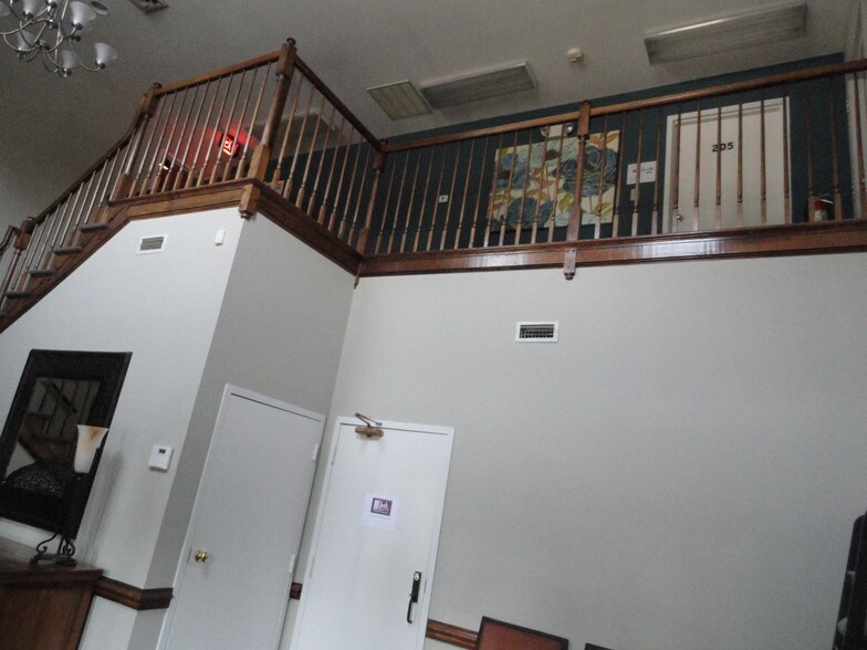 More Photos Of 4102 George Washington Mem Hwy, Yorktown Office For Lease