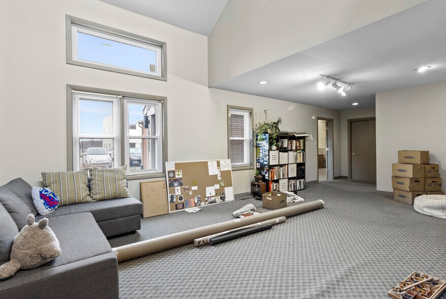 More Photos Of 4700 Northwest Plaza West Dr, Zionsville Loft Creative Space For Sale