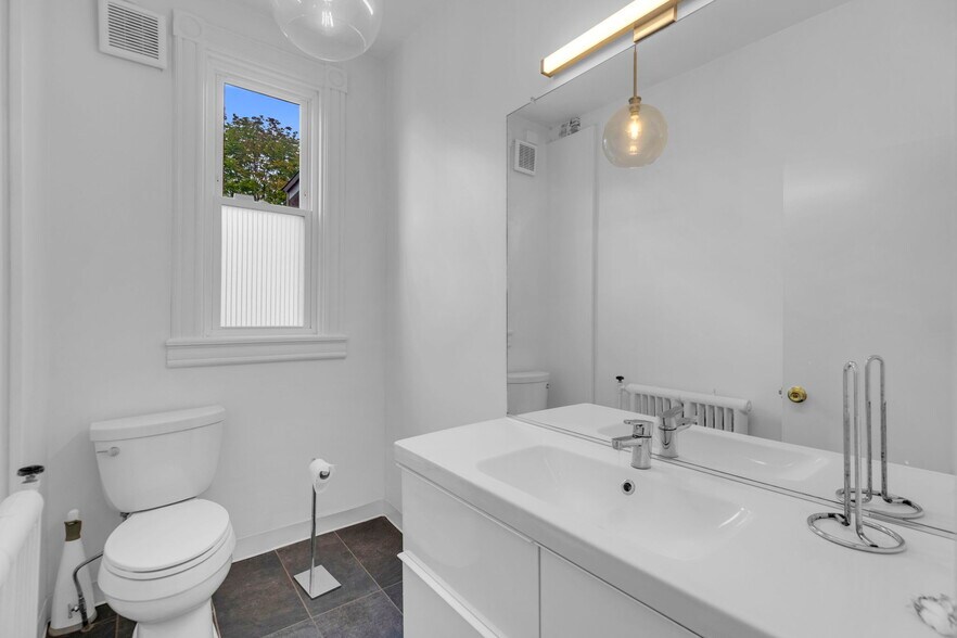 More Photos Of , Hartford Office For Sale