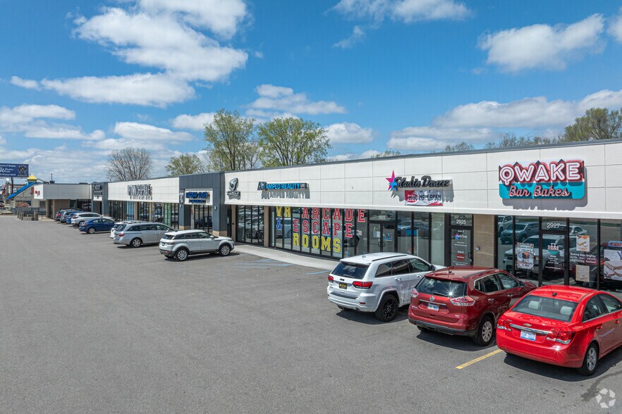 More Photos Of 2889 28th St SE, Kentwood Unknown For Lease