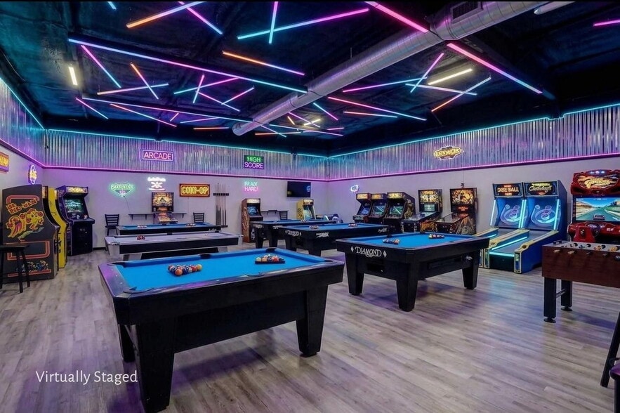 More Photos Of 2715 US Highway 69 N, Lufkin Bar For Sale