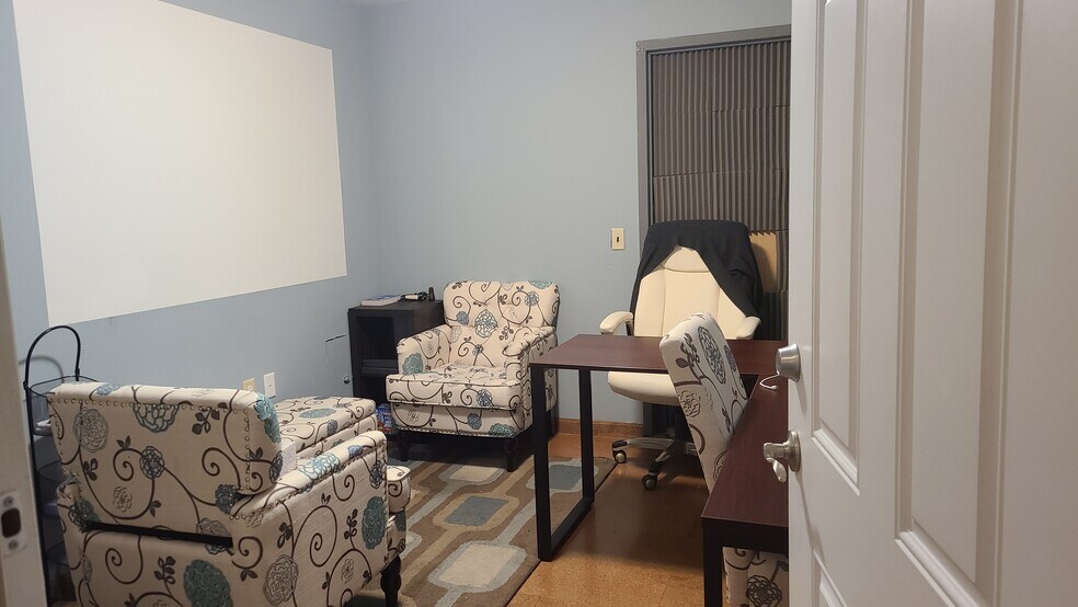 More Photos Of 1169 Walker Rd, Dover Office For Lease