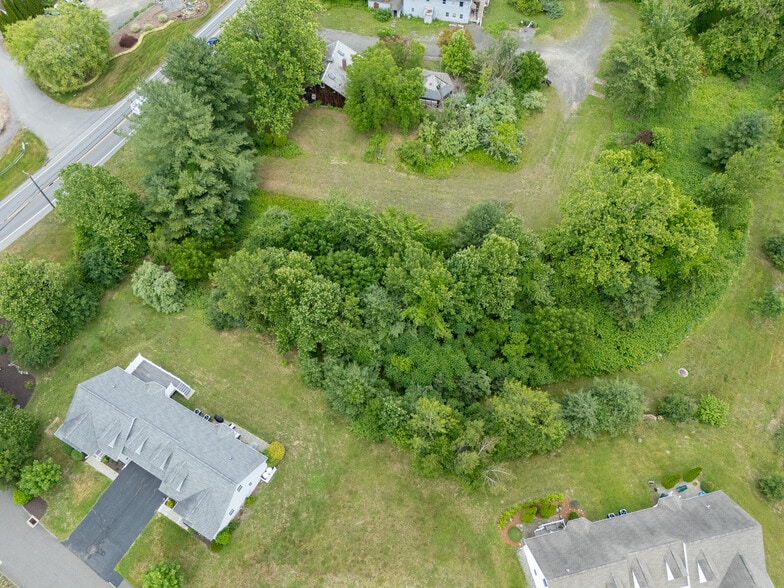 More Photos Of 329 Kent Rd, New Milford Apartments For Sale
