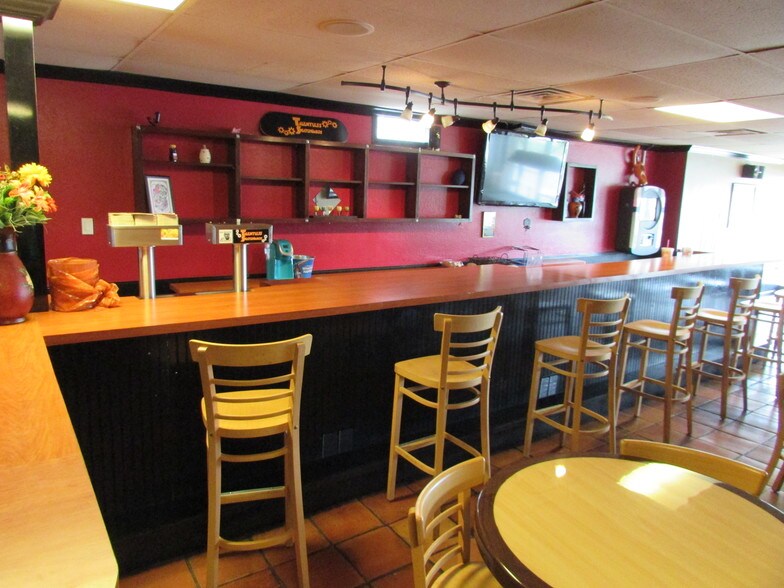 More Photos Of 2289-2291 Ringling Blvd, Sarasota Restaurant For Sale