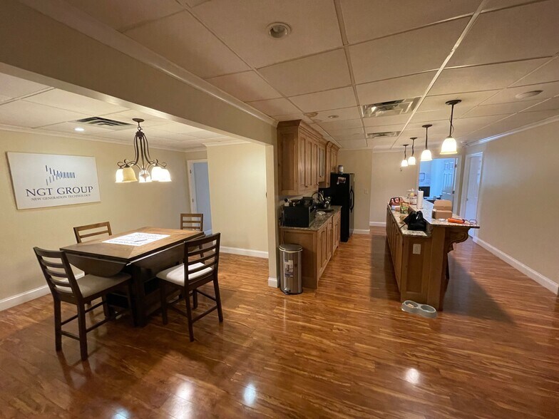 More Photos Of 1825 Grassland Pky, Alpharetta Light Distribution For Sale