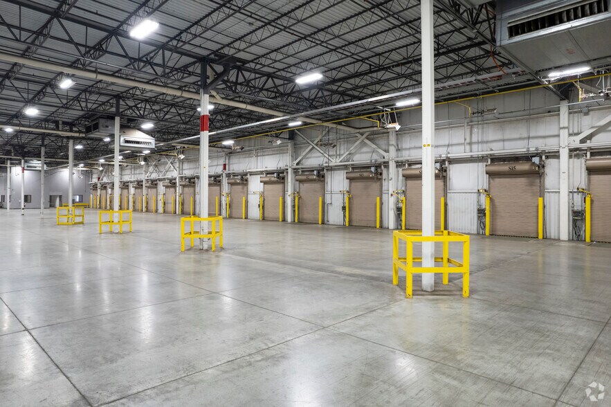 More Photos Of 4905 Moores Mill Rd, Huntsville Manufacturing For Lease