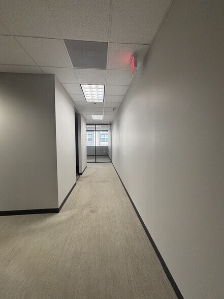 More Photos Of 5301 Veterans Memorial Pky, Saint Peters Office For Lease