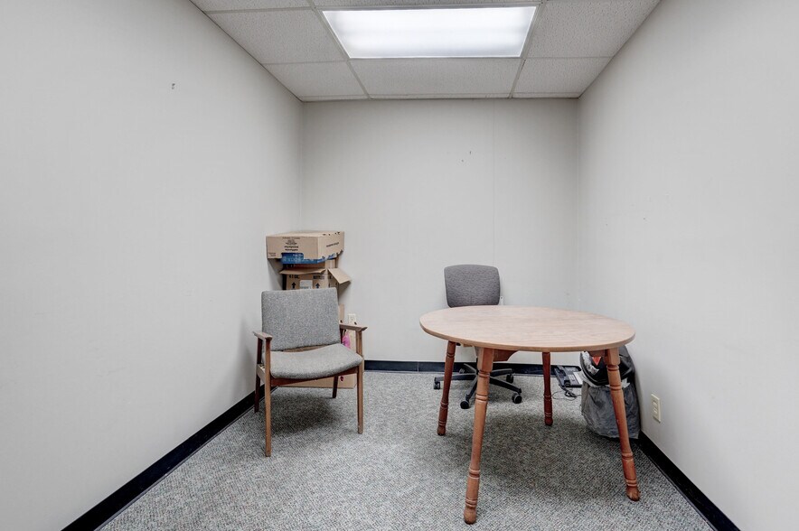 More Photos Of 3100 S Elm Pl, Broken Arrow Medical For Lease