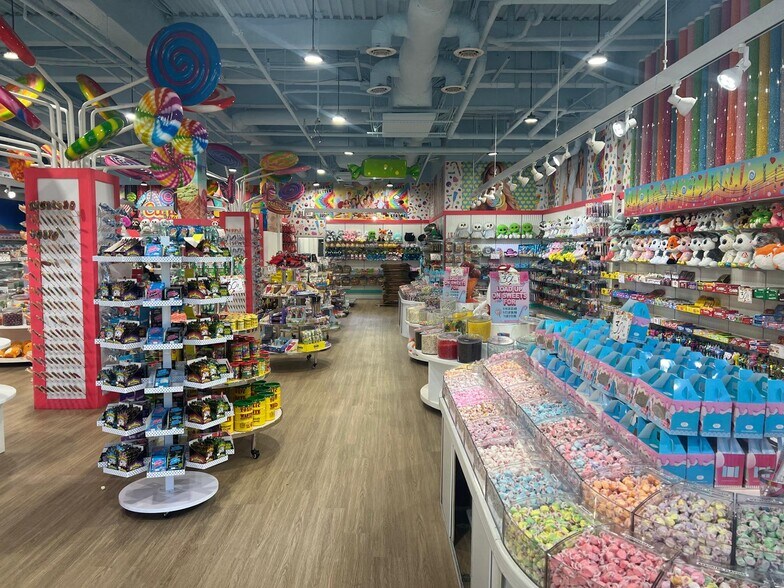 More Photos Of 1400 S Ocean Blvd, Myrtle Beach Apartments For Lease