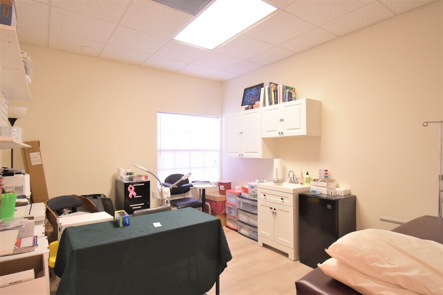 More Photos Of 166 E Bloomingdale Ave, Brandon Medical For Lease