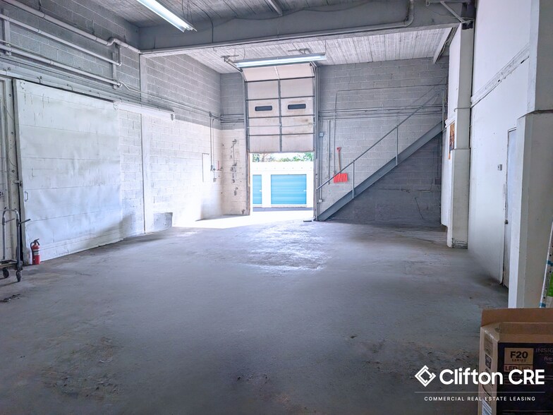 More Photos Of 499 Broad St, Clifton Warehouse For Lease
