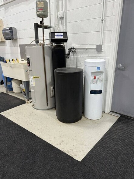 More Photos Of 1981 Bucktail Ln, Sugar Grove Warehouse For Sale