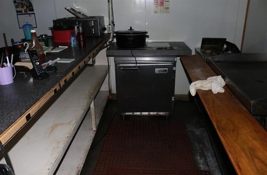 More Photos Of 926 Friendship Rd, Seneca Convenience Store For Lease