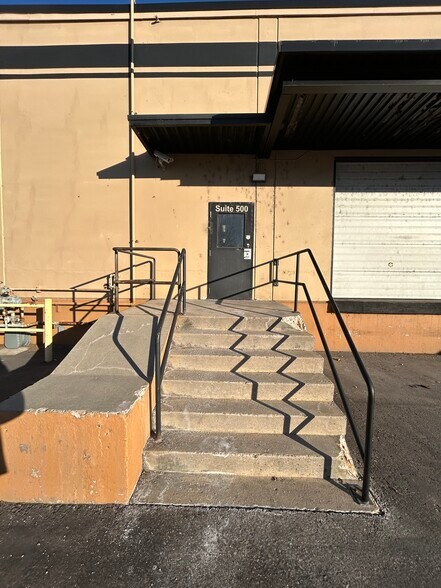 More Photos Of 1600 North Ave W, Missoula Warehouse For Lease
