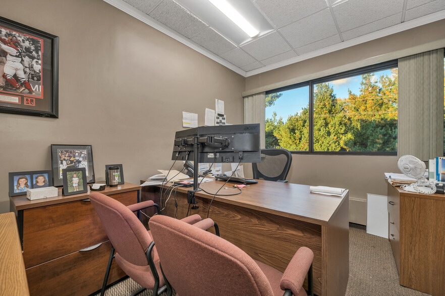 More Photos Of 231a Sutton Street, North Andover Office For Sale