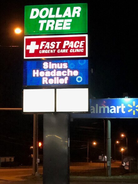 More Photos Of 556-564 E Main St, Hohenwald Storefront Retail Office For Lease