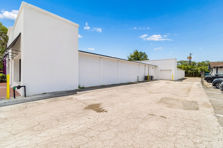 More Photos Of 1956 Kingsley Ave, Orange Park General Retail For Sale
