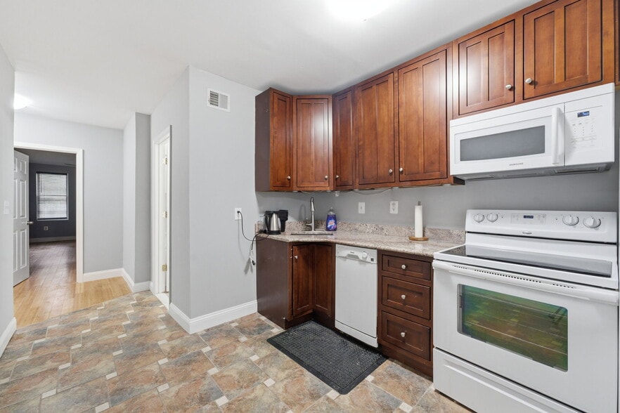 More Photos Of 720 I St SE, Washington Loft Creative Space For Lease